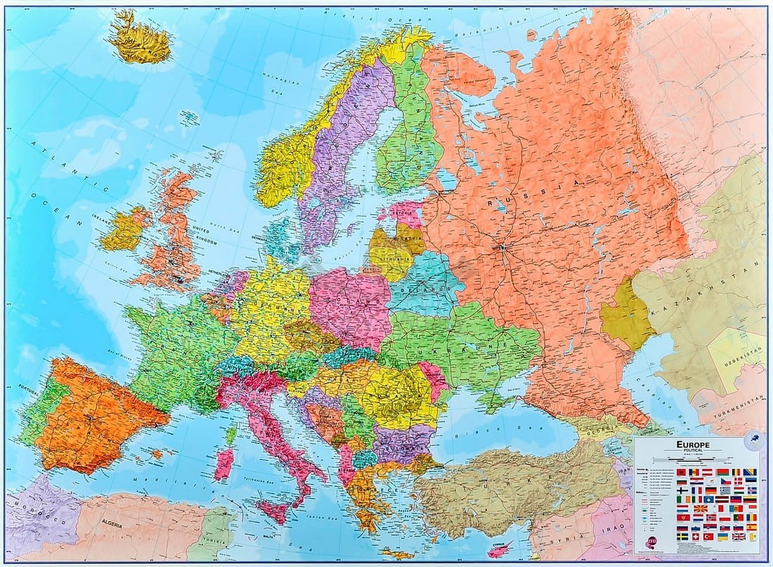 Europa 1:4 300 000. Mapa ścienna polityczno-drogowa. Maps International