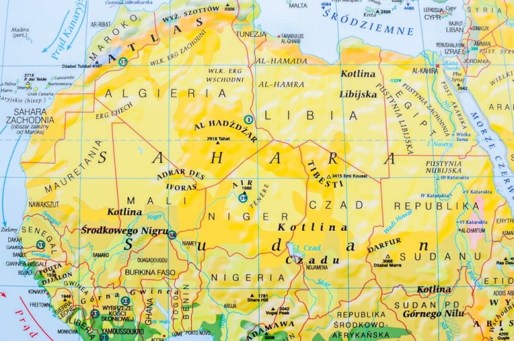 Świat 1:26 000 000. Mapa ścienna krajobrazowa wydawnictwa Meridian. Fragment 1