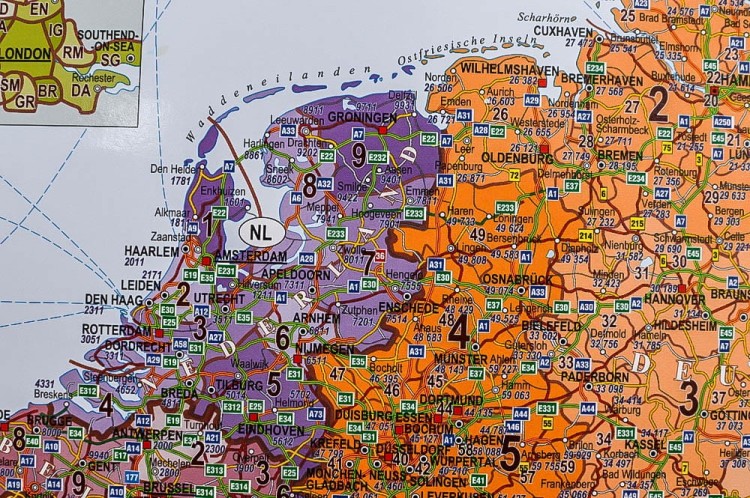 Europa 1:3 600 000. Mapa ścienna. Kody pocztowe. Fragment 2