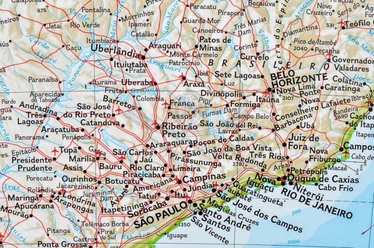 Ameryka Południowa. Mapa polityczna w ramie drewnianej. Wydawnictwo: National Geographic. Fragment 6