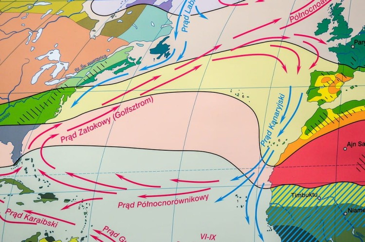 Świat elementy klimatu, strefy klimatyczne 2 a (10).jpg