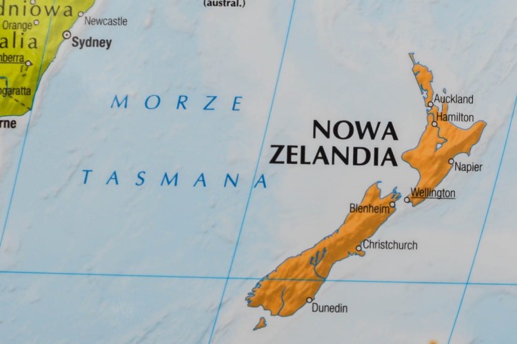 Świat. Dwustronna, laminowana mapa składana. Polityczna i krajobrazowa (fizyczna) XXL. Wydawnictwo ExpressMap. Fragment 3