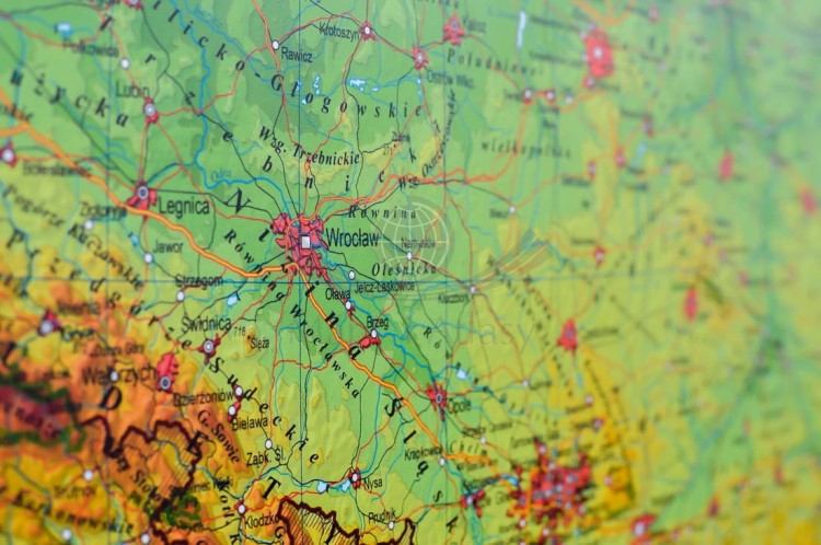 Polska. Mapa fizyczna i administracyjna. Podkładka na biurko. Fragment 16