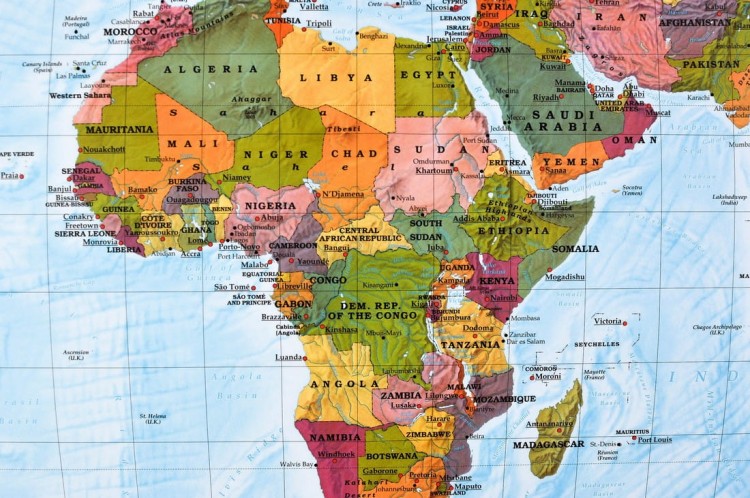 Świat 1:40 000 000. Mapa ścienna polityczna wydawnictwa Freytag & Berndt. Fragment 3