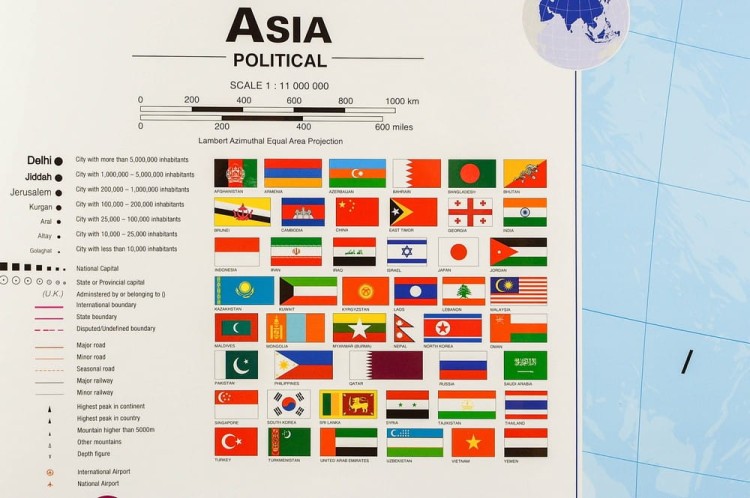 Azja 1:11 000 000. Mapa ścienna polityczna wydawnictwa Maps International. Legenda