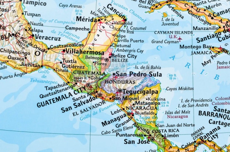 Ameryka Północna i Południowa 1:19 100 000. Mapa polityczna w wersji do wpinania. Wydawnictwo: National Geographic. Fragment 6