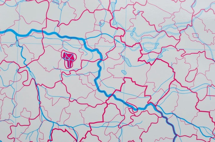 Polska 1:650 000. Mapa ścienna konturowa (administracyjna) wydawnictwa Meridian. Fragment 2