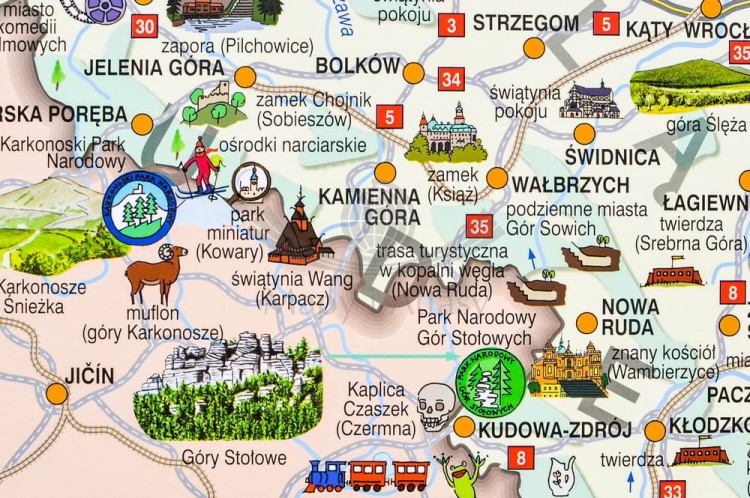 Polska Niezwykła Demart (4) a.jpg