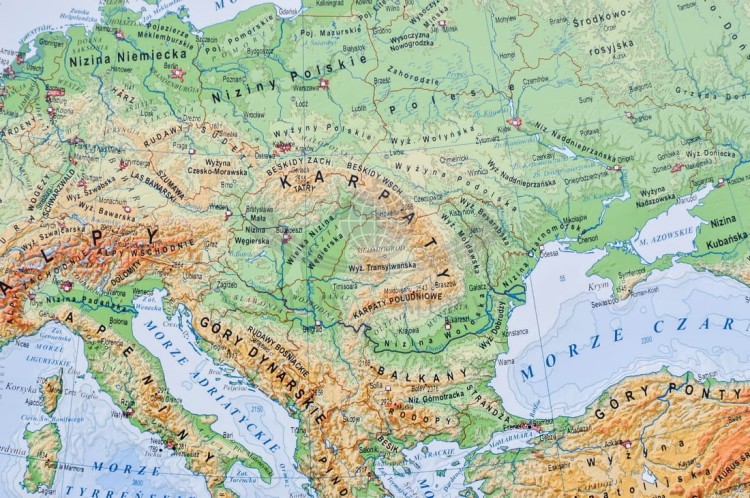 Europa. Mapa polityczna i fizyczna. Podkładka na biurko. Fragment 3