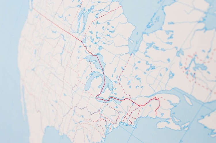 Świat 1:26 000 000. Dwustronna mapa ścienna wydawnictwa Meridian. Konturowa (do ćwiczeń). Fragment 5